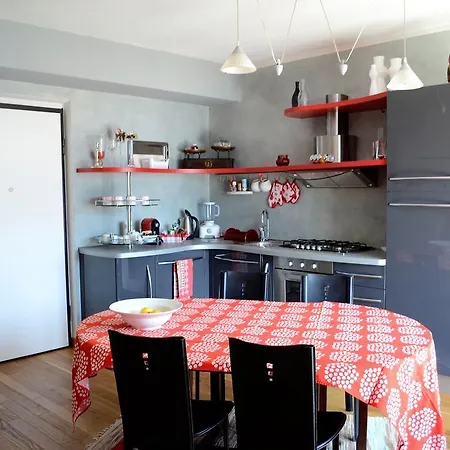 Tremezzina Red & Grey